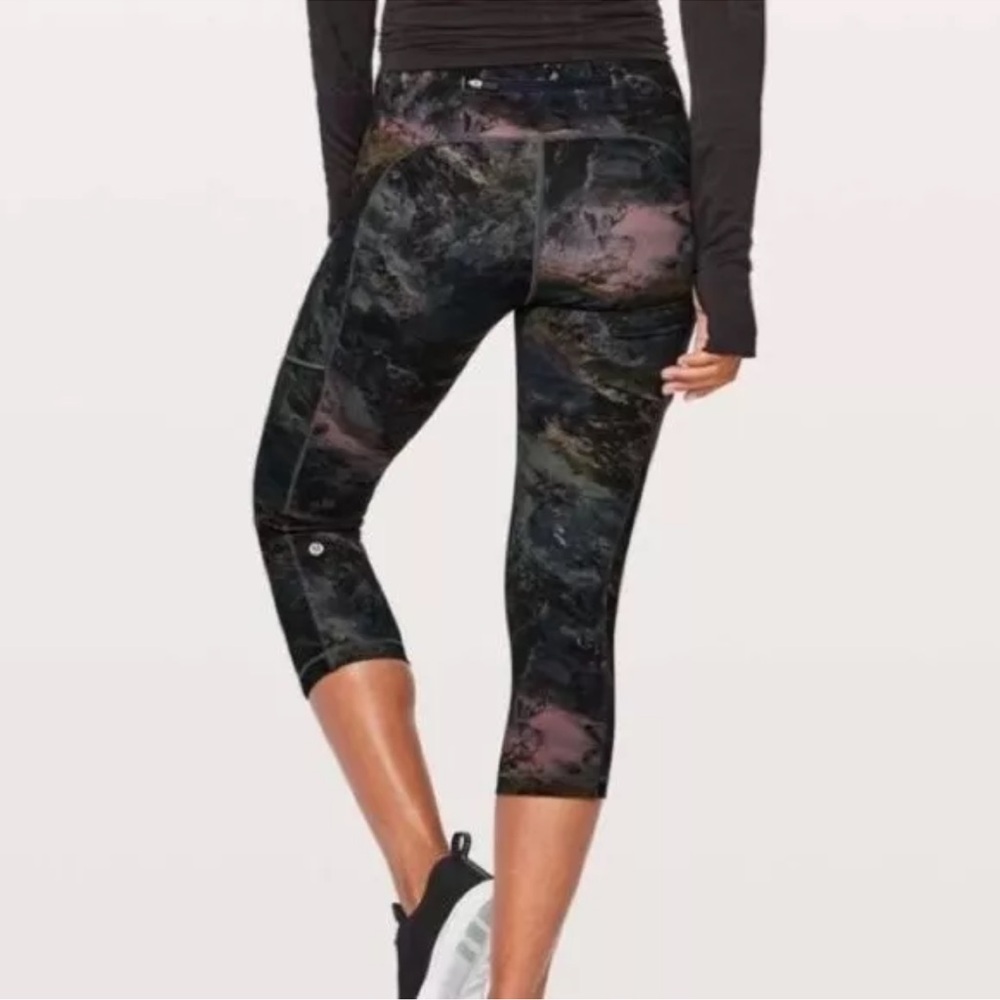 Lululemon Radiant Multi Speed Up Crop Leggings size 8